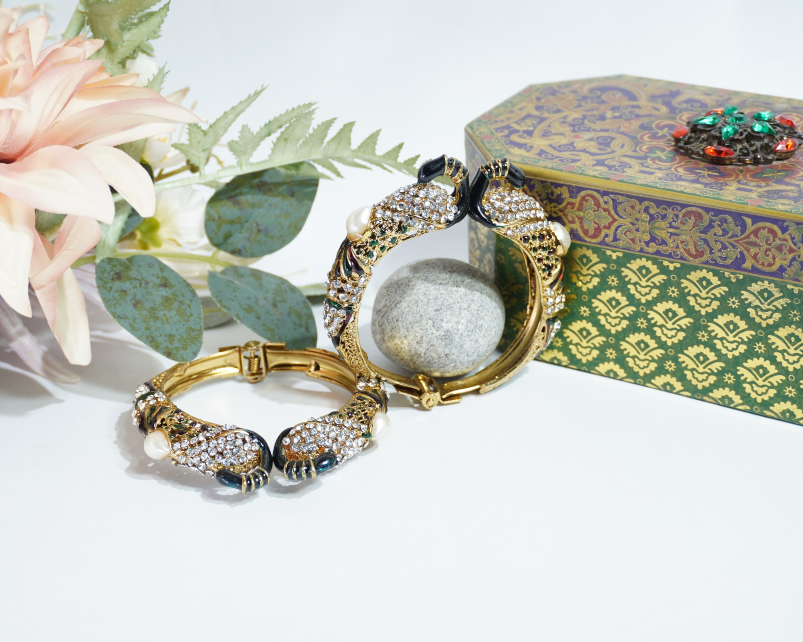 Gold-Plated Multi-Color Peacock Design Imitation Bangles