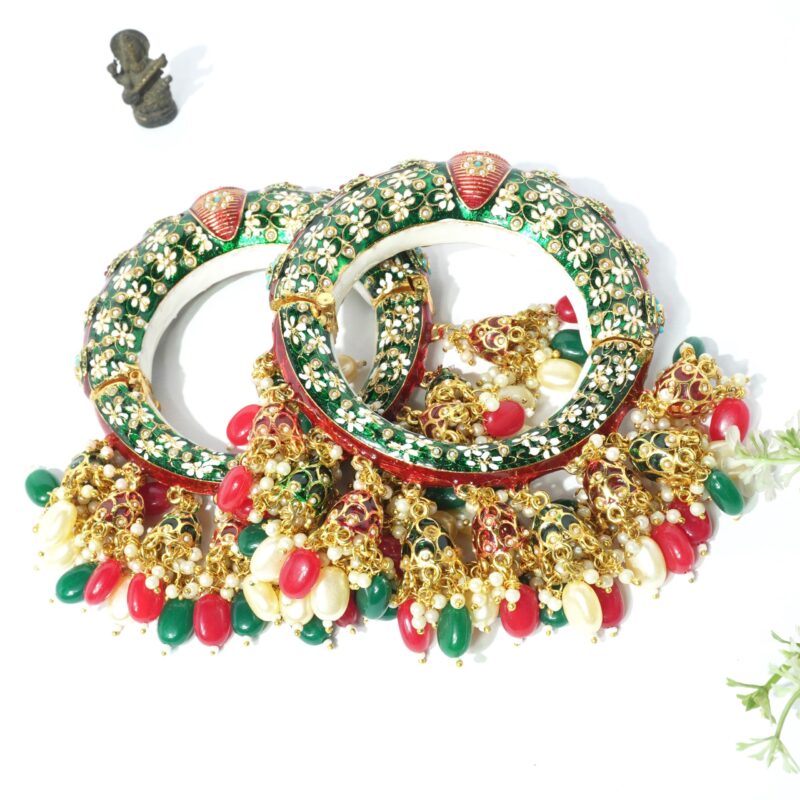 Traditional Rajasthani Rajwada Bangle Set – Multicolor Beads with Golden Kalire-Style Danglers (Chooda) - Image 2