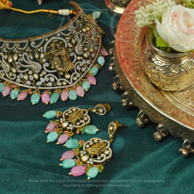 Antique Tiani Kundan-style green necklace set for women